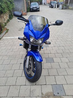 Honda Hornet 600S - 4