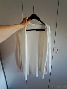 Dámský bílý svetr, vel. S-M, zn. Promod - 4