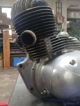 Motor Jawa 250/353 plně funkční ,patinovka - 4