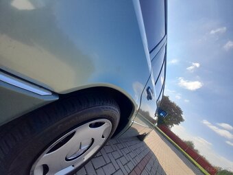 Mercedes Benz S124 200TE - 4