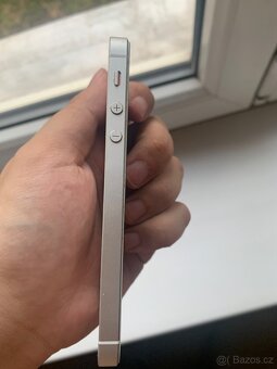 iPhone SE 2016(jen dnes ) - 4