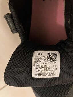 Dívčí tenisky Under Armour vel 33 - 4