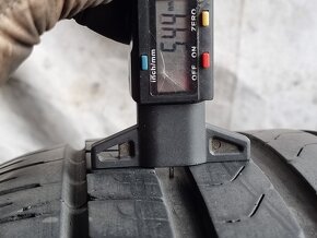 Letní pneu Pirelli 235 45 18 (Seal Inside) - 4