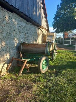 vozík s postrojem - 4