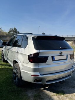 BMW X5 E70 35d 250kw M PAKET ★ CarPlay,KŮŽE,TAŽNÉ,SERVIS - 4