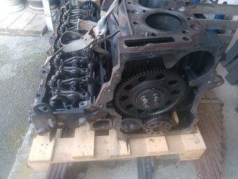 Prodám motor MAN D2066 LF07 po opravě - 4