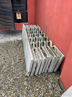 betonovy plot 9m vyska 140cm - 4