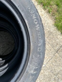 Pneu 225/55 R17 - 4