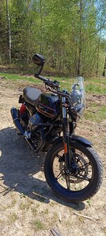 Moto Guzzi V7 Stone Special Edition 2023 - 4