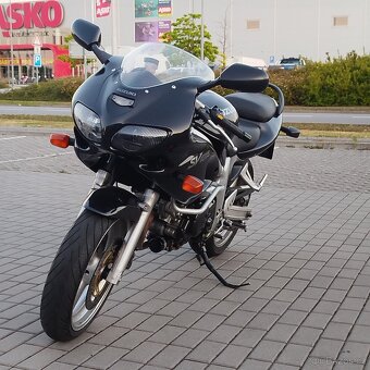 Suzuki SV650s - 4