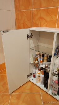 Zrcadlová skříňka - 4