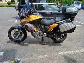 Honda Transalp 700 - 4
