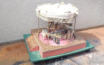 Velký mechanický kolotoč - 4