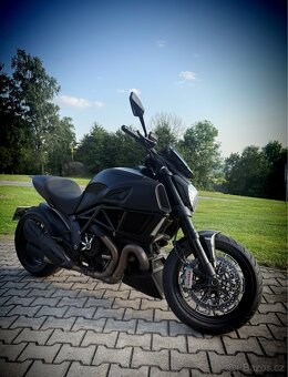 Ducati Diavel 1200 r.v. 2015 - 4
