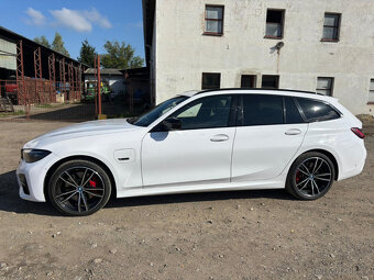 BMW 330E XDRIVE KOMBI - 4