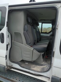 Renault Trafic 2.5dci automat  sedačky 1+1 - 4
