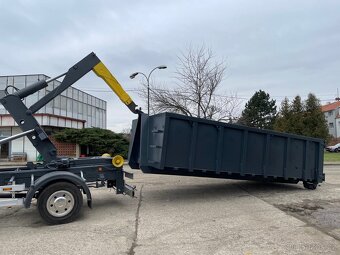 Nákladní automobil DAF LF 180 s hákem na ABROLL kontejner. - 4