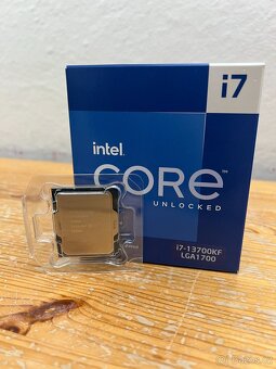 Intel i7 13700KF 16/24 Jader //5.4GHz// Socket 1700 //Záruka - 4