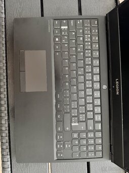 Herní notebook Lenovo Legion - 4