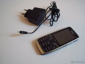 NOKIA E52 + orig. nabíječka - 4