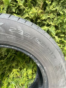Letní pneum 235 65 17Nokian Tyrex - 4