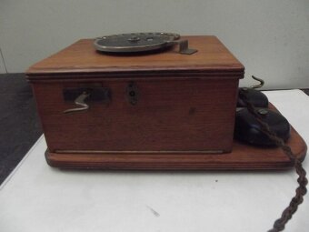 Altes Siemens Wandtelefon Fernsprecher Holz Messing usw - 4