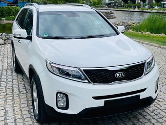 Kia Sorento 2.2CRDi 4x4 MANUÁL LED VÝHŘEV KAMERA SENZORY - 4