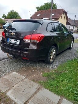 Chevrolet Cruze SW Combi 2.0 tdi 120kW rv 2012 - 4