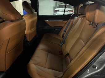 Toyota Camry Hybrid 2025 - 4