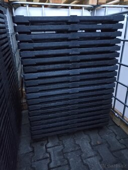 Plastové palety 80x60cm - půl EURovka - 4