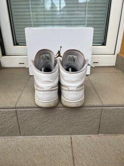 Jordan 1 - 4