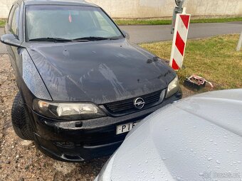 Opel Vectra B 2.0 16v 96 - 4