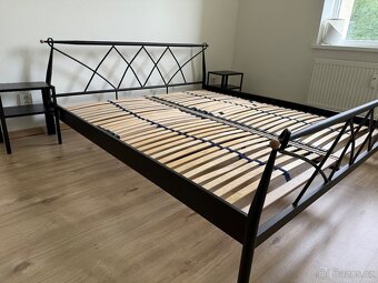 Postel + rošt + stolky (pouze osobní odběr) - 4