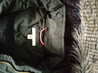 Dívčí zimní bunda Esprit - 4