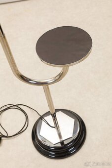 STOJACÍ LAMPA-FUNKCIOALISMUS - 4