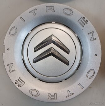 Sada středových pokliček značky Citroën - 4