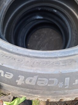 Prodam zimni pneu 235/55 r20 více sad Toyota Lexus - 4