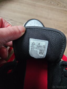 Nike Air Jordan 1 Mid - 4