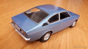 Opel Kadett C coupe 1976 1:18 Minichamps - 4