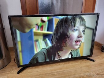 Samsung UE32T5372CD 80cm - 4