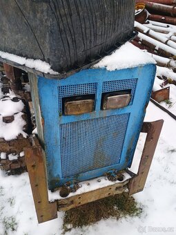 Pásový traktor Bolgar T 54 - 4