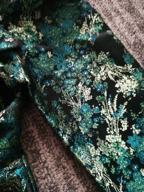 Nádherné šaty top kousek - 4