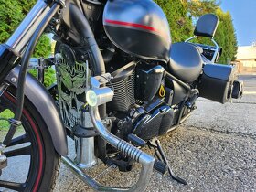 Kawasaki VN 900 Custom - 4