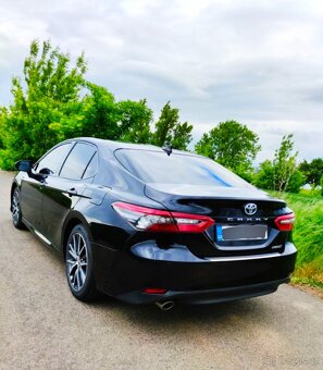 Toyota Camry XV70 - 4