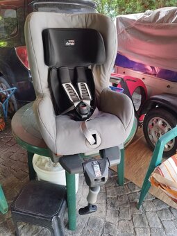 Autosedačka Britax Römer Safefix 9-18kg Isofix - 4