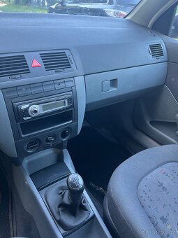 Škoda Fabia - 4