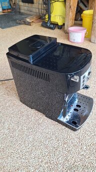 DeLonghi Magnifica S - 4