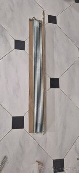 Prodám bílý jídelní stůl - 4