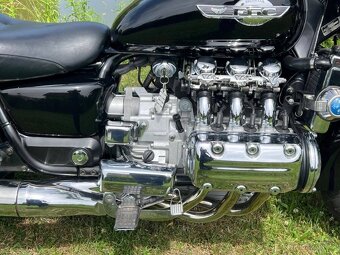 Honda GL 1500/6 Valkyrie - 4