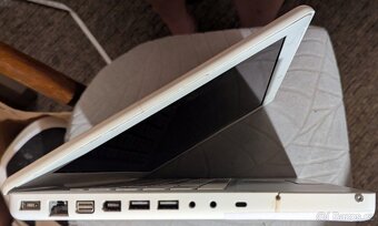 MacBook 4,1 Early-2008 (White) Core 2 Duo 2.4GHz 13" - 4